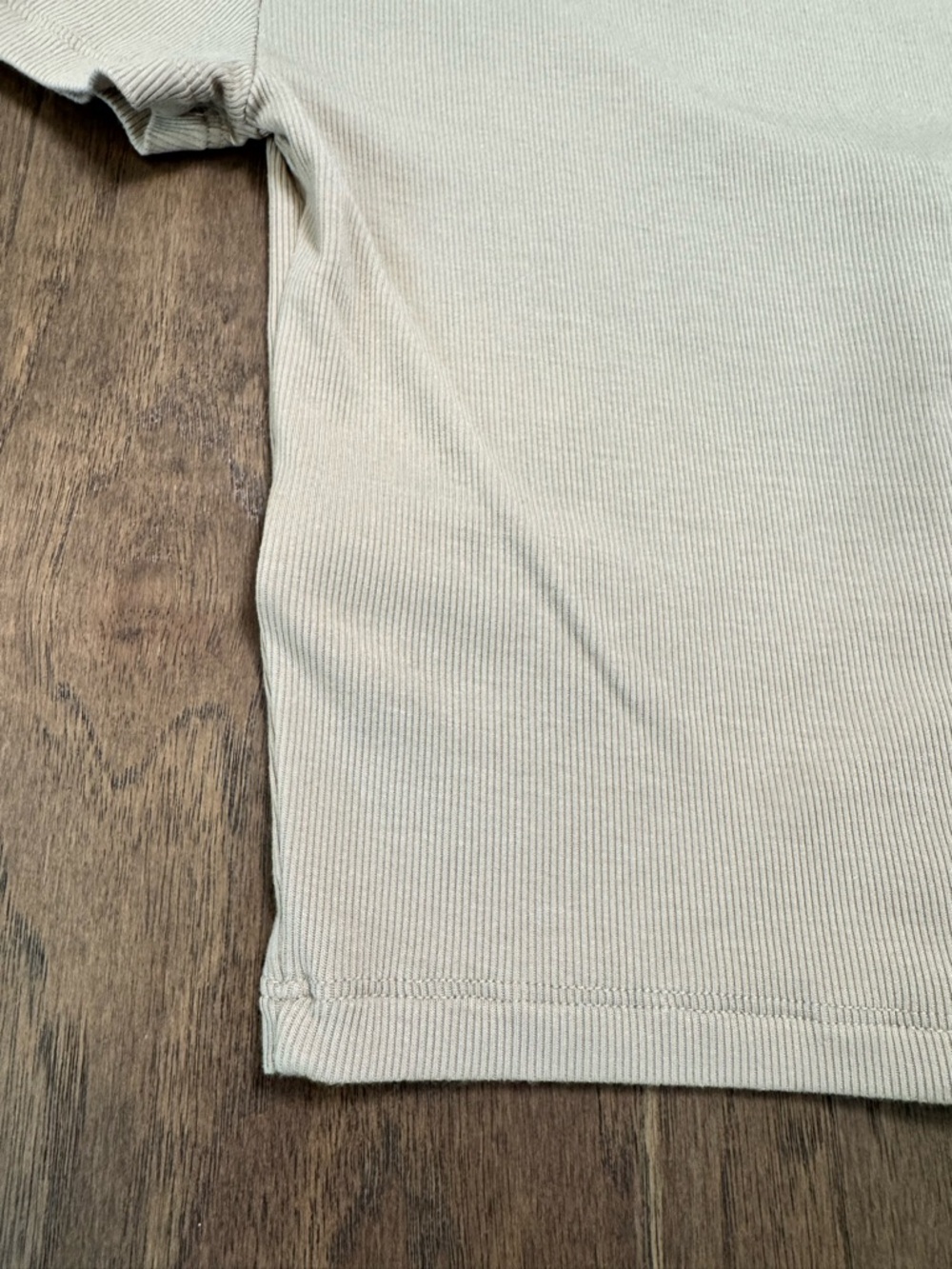 Aritzia Sunday Best Taupe Ribbed Scoop Neck Buttoned-up Crop Top - Picture 12 of 12
